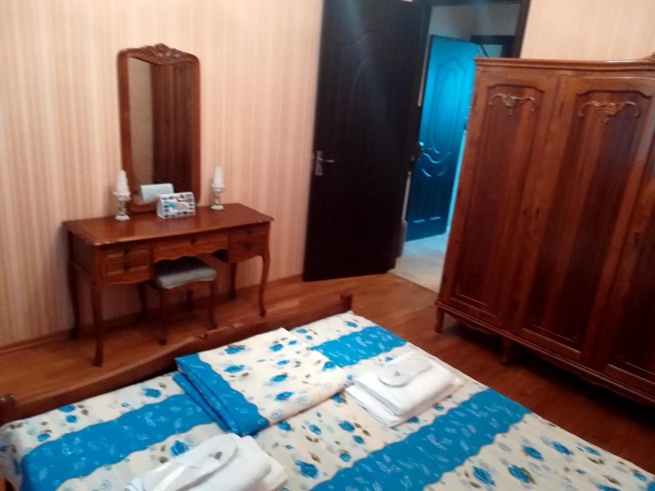 Leon Hotel Tbilisi Buitenkant foto