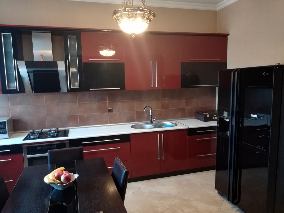 Leon Hotel Tbilisi Buitenkant foto
